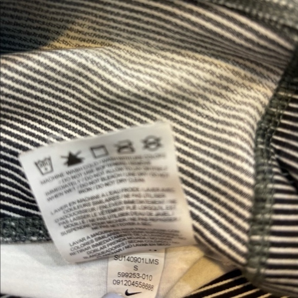 Nike Legging Size Small - Picture 9 of 13